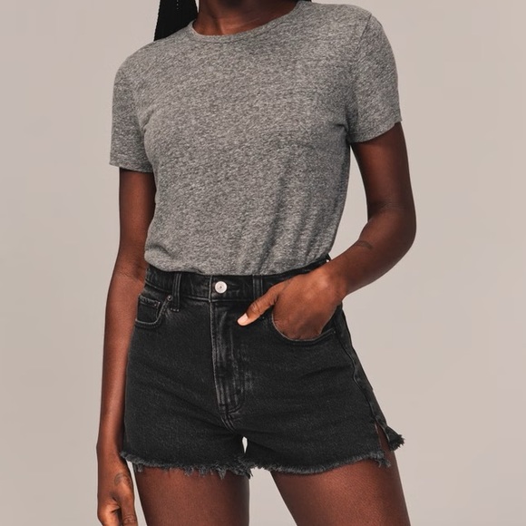 Abercrombie High Rise Mom Short - Picture 1 of 9